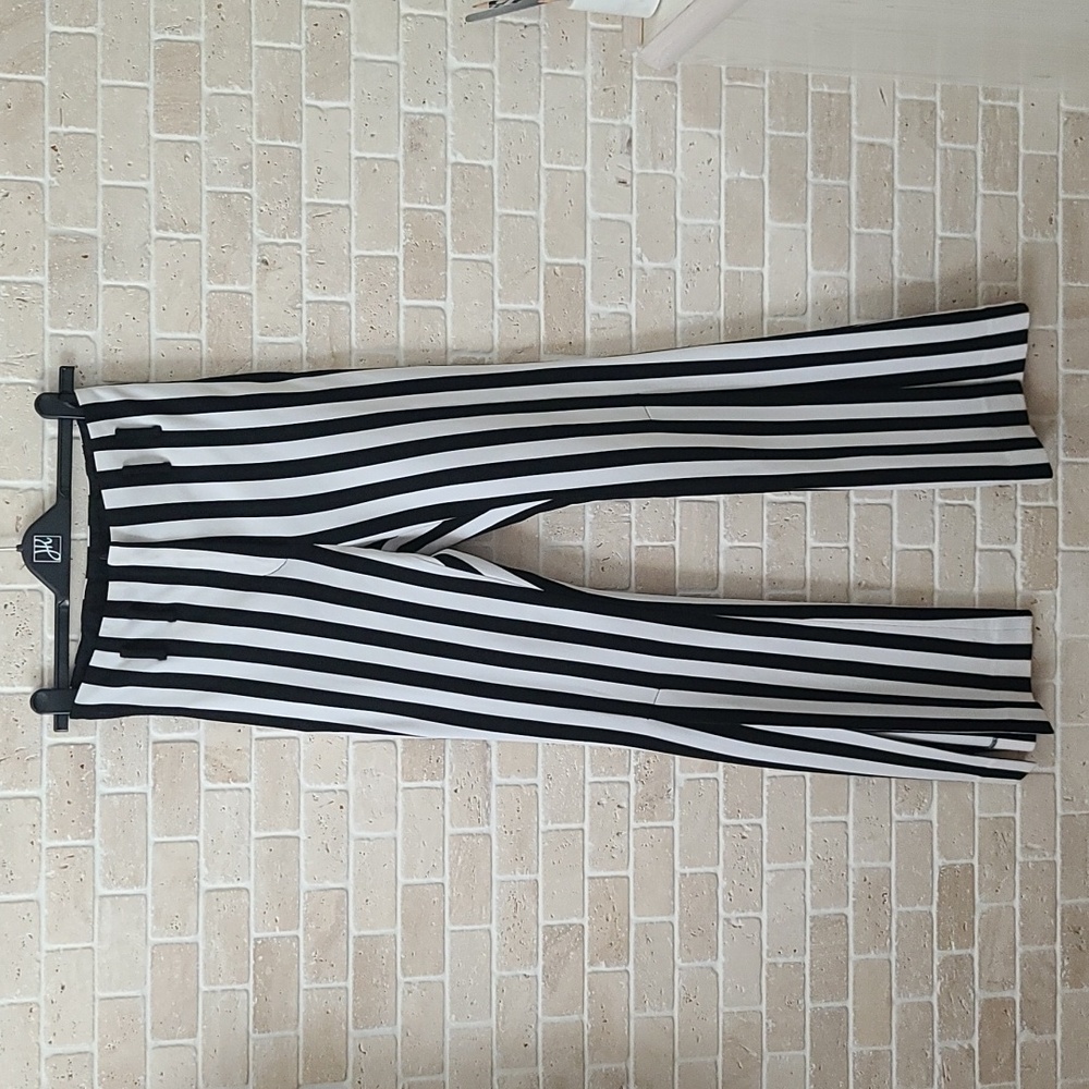 iRoo Women's Black and White Stripped Stretch Jersey Flared Trousers (Sz S)